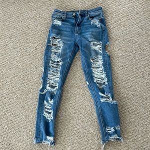 American Eagle women’s “mom” jeans size 0